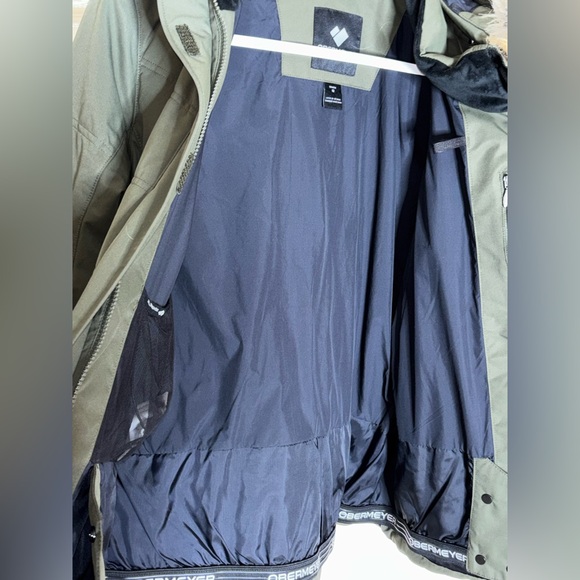 Obermeyer Tuscany II Jacket Women's Winter Jacket, Black, W12 - Picture 12 of 16